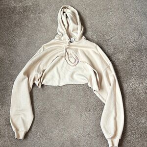 Extreme cropped workout long sleeve top with hood - NWT! - size M